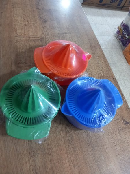 عصارة ليمون بلاستك