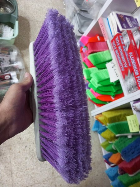 مكنسة بلدوزر كبير